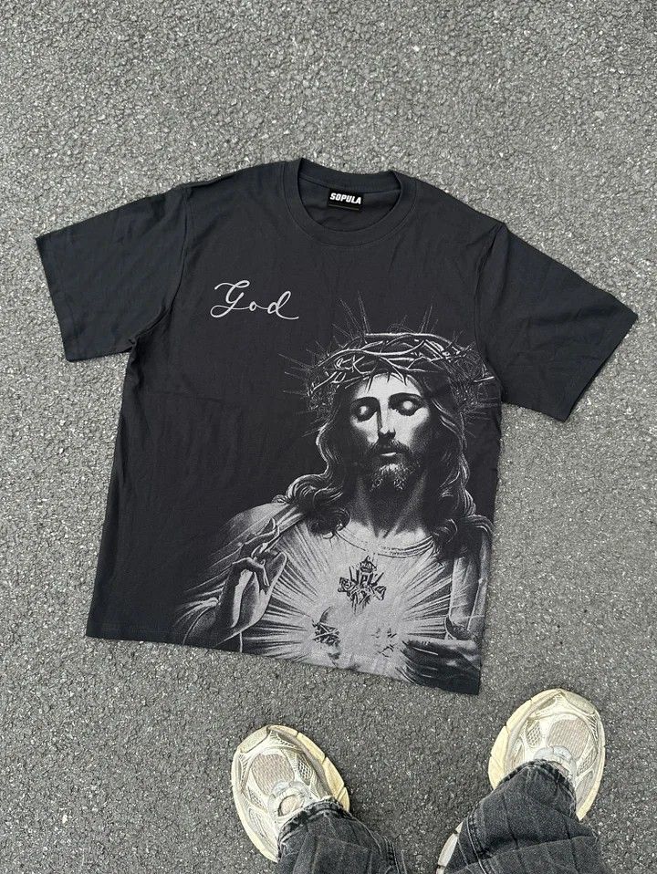 Cruz & Crown